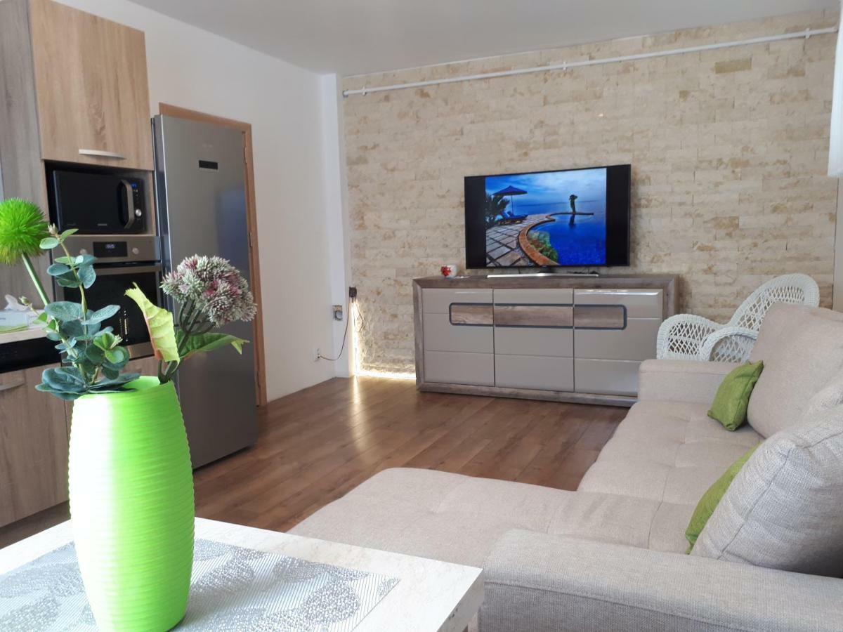 Hunyadi Luxury Ciresica Apartment Сибиу Екстериор снимка